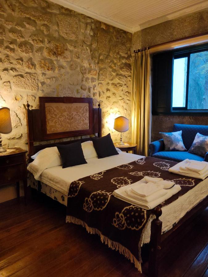 Lugar Da Pedra Alta - B&B - Private Historical Villa Melo Экстерьер фото