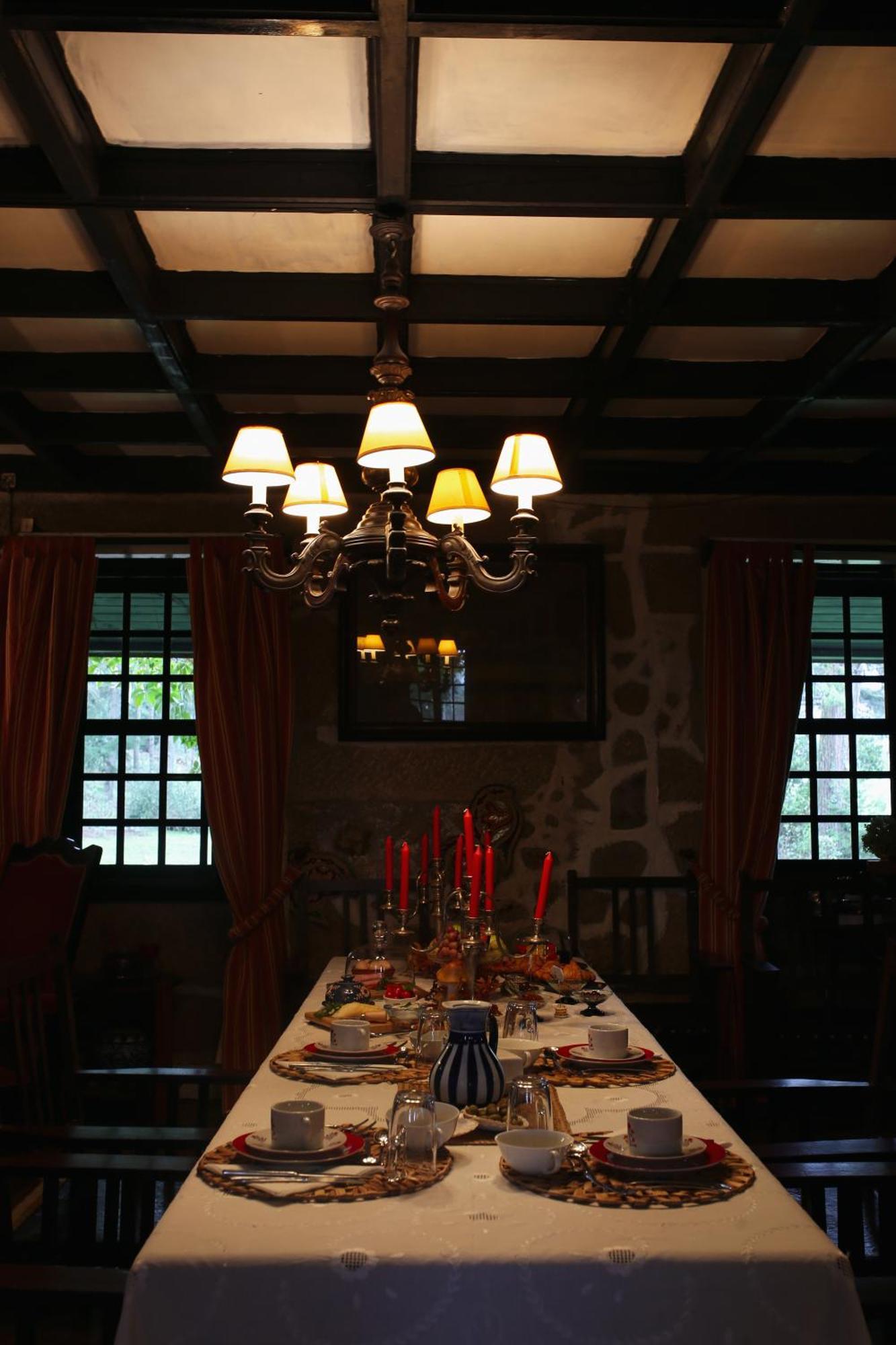 Lugar Da Pedra Alta - B&B - Private Historical Villa Melo Экстерьер фото